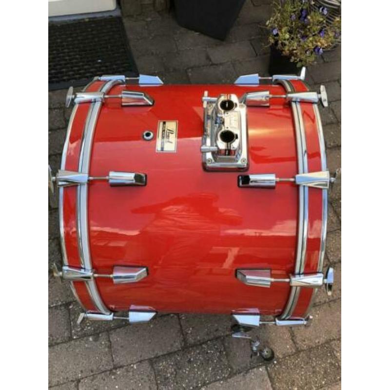 Pearl worldseries shellset 22,12,13,14,16”
