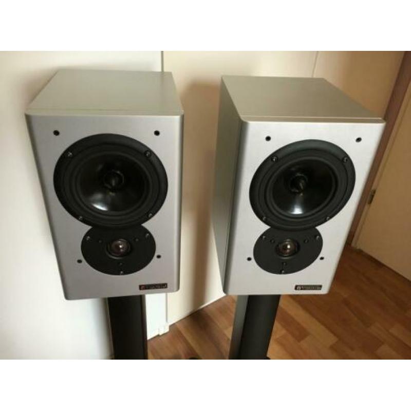 VISONIK Evolution 352 MK ll ( excl. stands )
