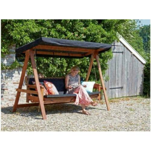 Schommelbank van hardhout met luifel, kussens en ligstand