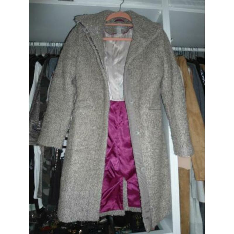 Grijze boucle jas - H&M mt. 36
