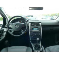 Mercedes-Benz B-klasse 200 Navi Glazen Panoramadak Leder Air