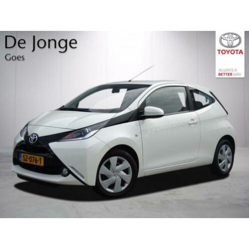Toyota Aygo 1.0 VVT-i X-Nav 3-deurs | Airco | Navigatie | Pa