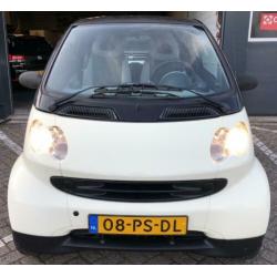 Smart zeer mooie Fortwo 0.7 45KW Coupe 2004 Zwart