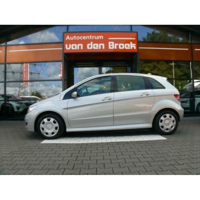 Mercedes-Benz B-klasse 200 Navi Glazen Panoramadak Leder Air