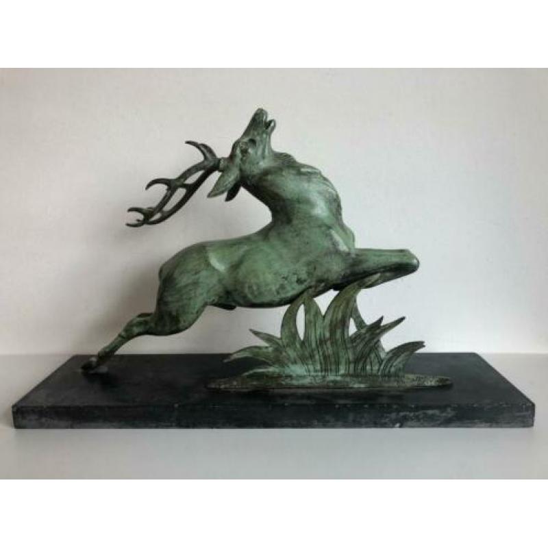 Edelhert Art Deco Beeld