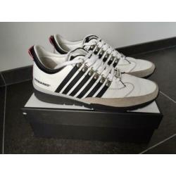Te koop zeer mooie originele Dsquared sneakers maat 45.
