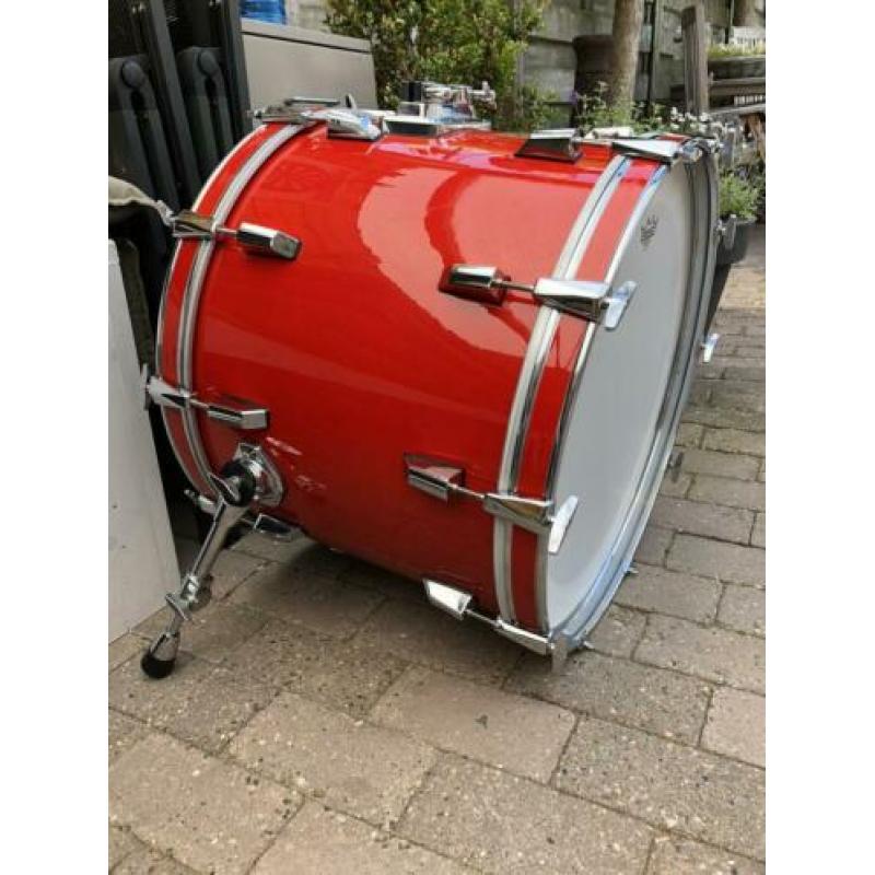 Pearl worldseries shellset 22,12,13,14,16”