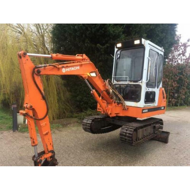 Hitachi minigraver UE30