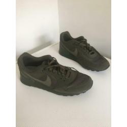 Nike air Pegasus maat 44,5. Donkergroen, nauwelijks gedragen