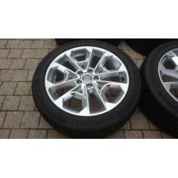 Audi Q2 S-Line 2016 /heden- Nieuwe 18 inch velgen en banden