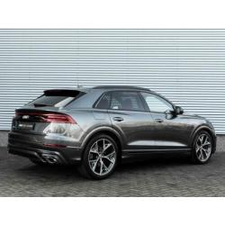 Audi SQ8 TDI Quattro, B&O, pano, 22'', HUD, softclose, NP198