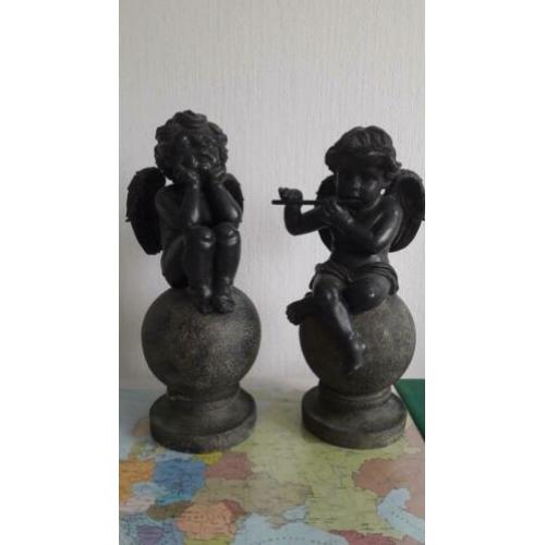 model engel.fluitspeler _luisteraar .Materiaal polyester