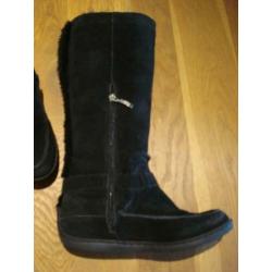 Nog hele mooie warme suede laarzen GUESS maat 39