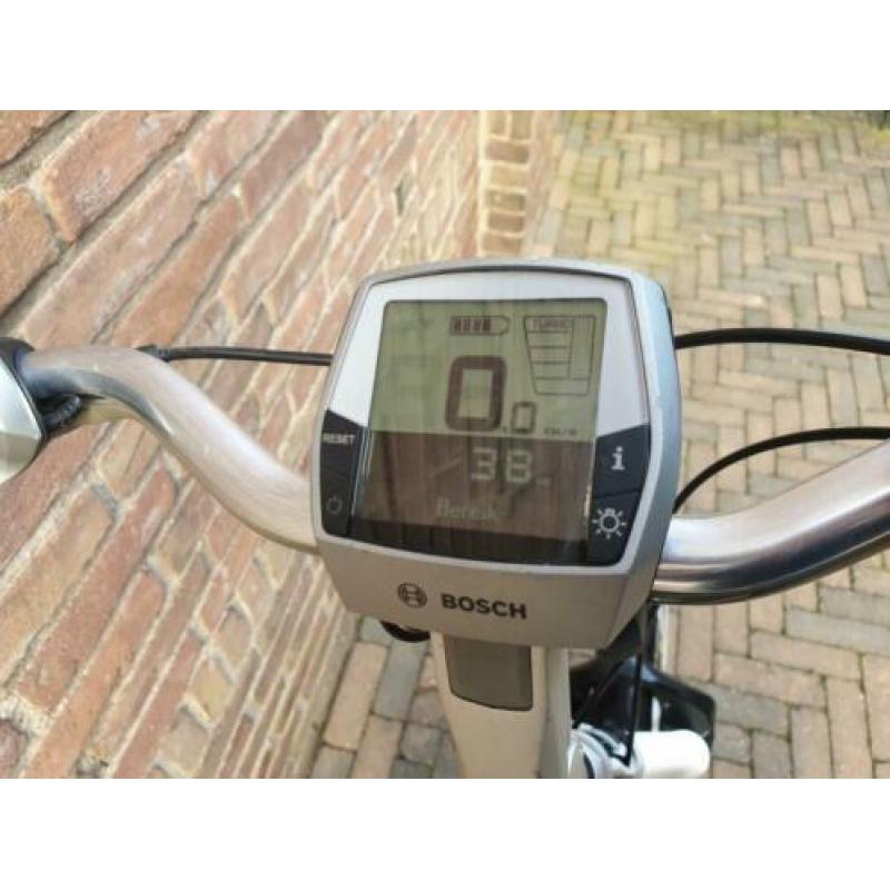 Twee mooie Trek damesfietsen met Bosch middenmotor