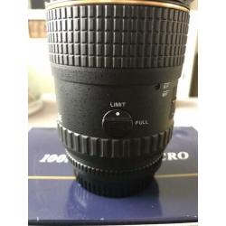 Tokina macro lens voor Nikon.