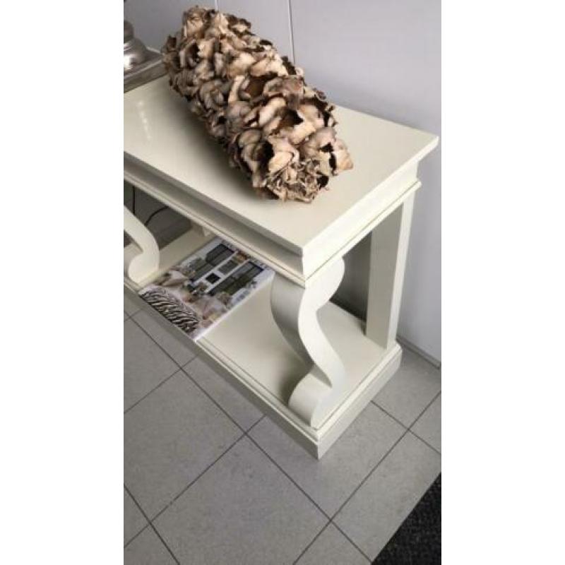 Rofra sidetable