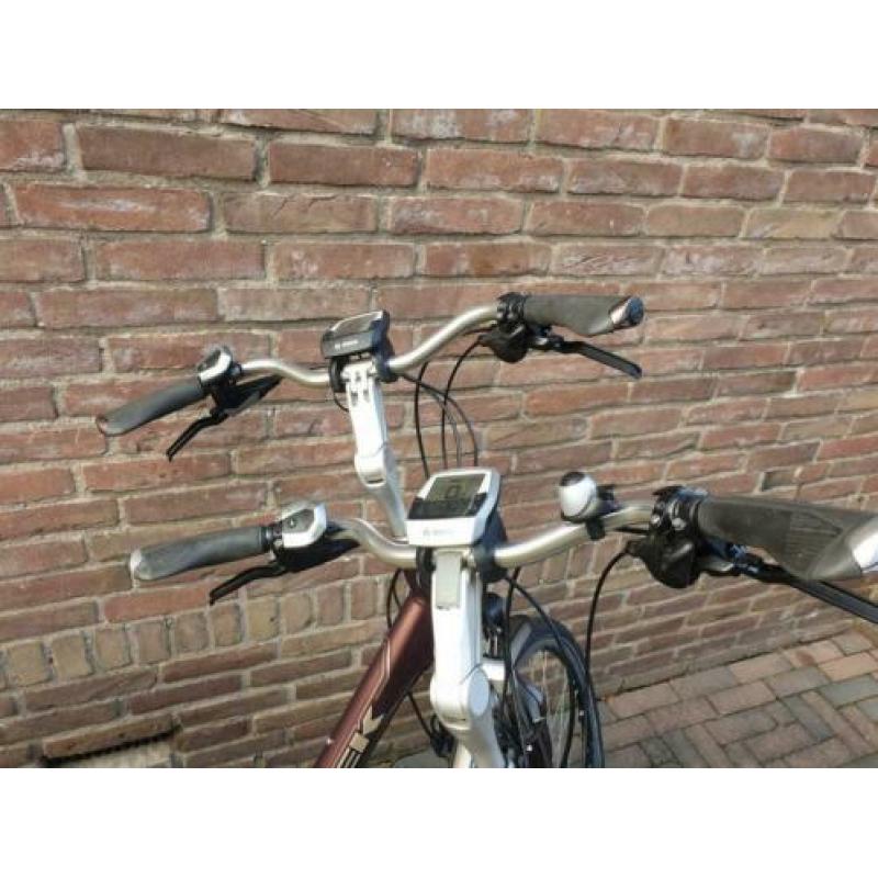 Twee mooie Trek damesfietsen met Bosch middenmotor