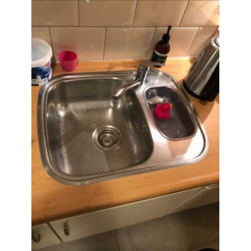Complete keuken met Bosch apparatuur. Mei ophalen.