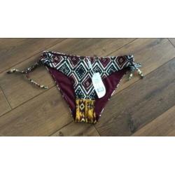 Nieuw met kaartjes, Mt M. Bikini broekje !