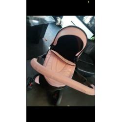 Nieuwe Zwart Roze 3in1 Kinderwagen.