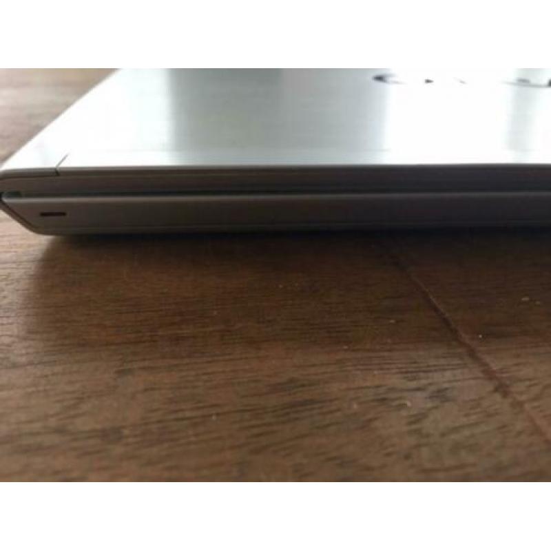 SONY VAIO Laptop met oplader en hoes