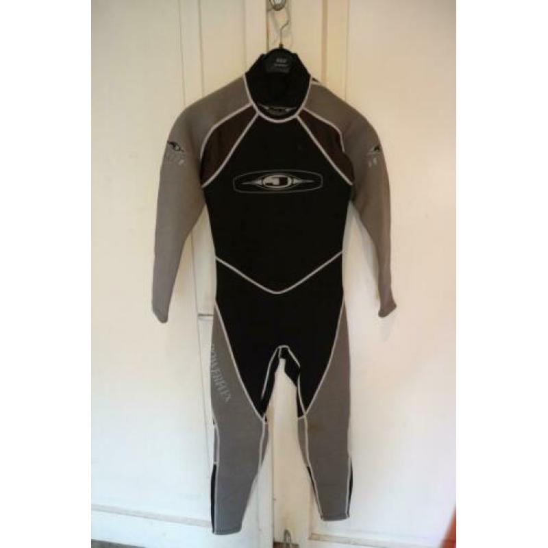 A-merk kinderwetsuits (shorty's en full-suits) v.a. €25,00