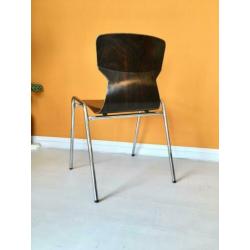 Vintage houten stoel retro schoolstoeltje cafestoel