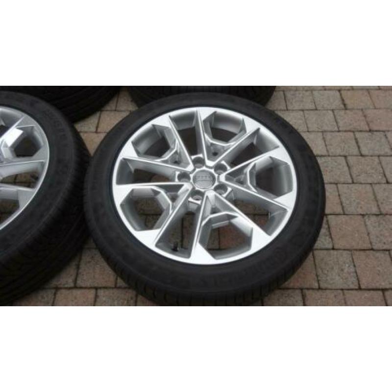 Audi Q2 S-Line 2016 /heden- Nieuwe 18 inch velgen en banden