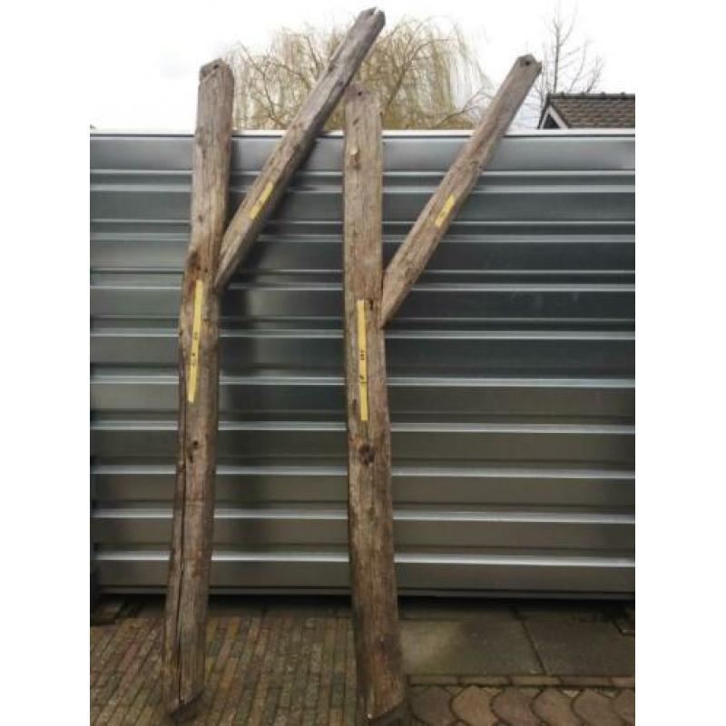 Te Koop Oud/Brocante Grenen spantbenen