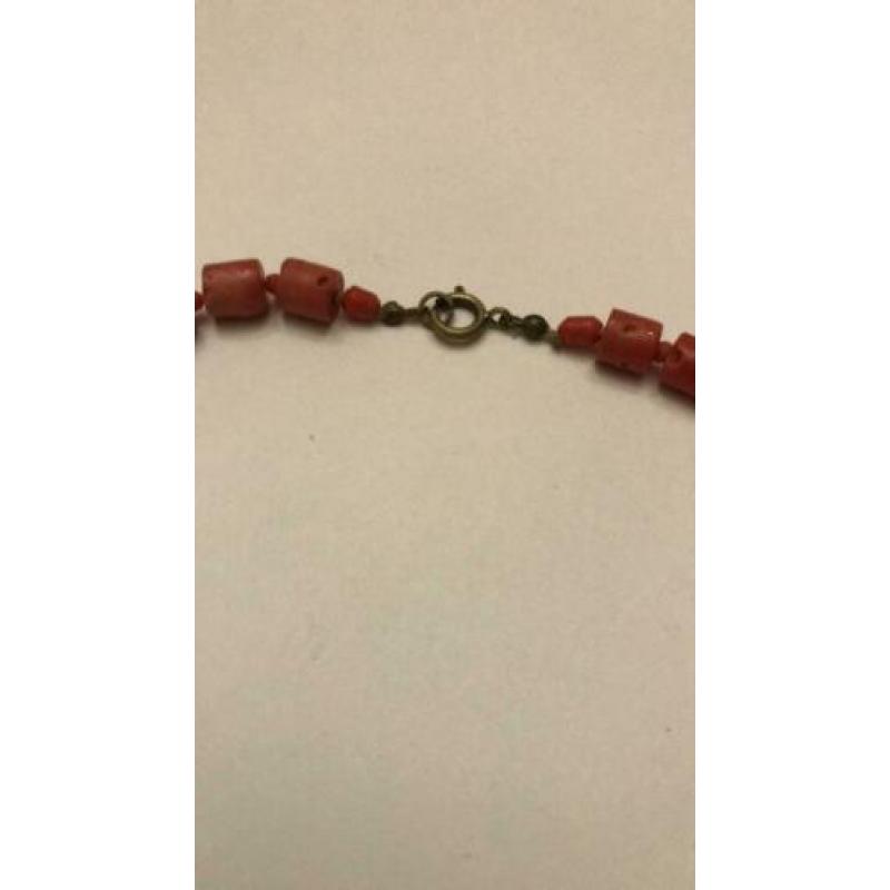 Bloedkoraal ketting 62 cm lang