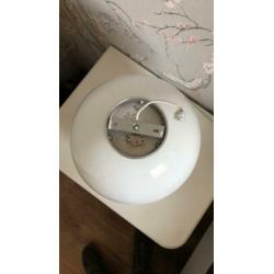 Prachtige grote melkglas bol plavondlamp