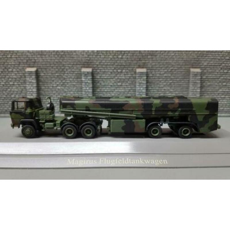Roco minitanks 834.
