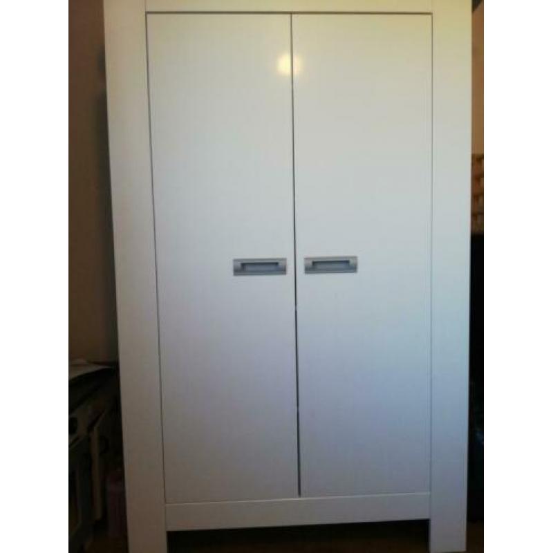 Bopita kinderkamer: ledikant, commode, kast