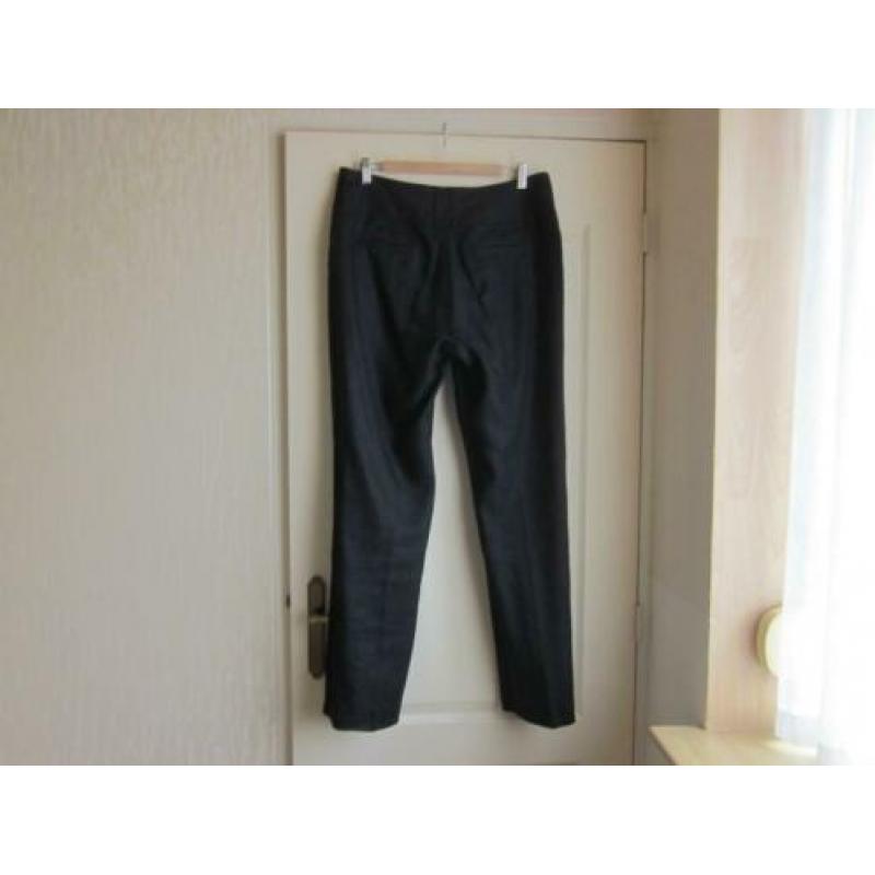 Witteveen zwarte linnen pantalon voor & achter 2 zakken Mt 4