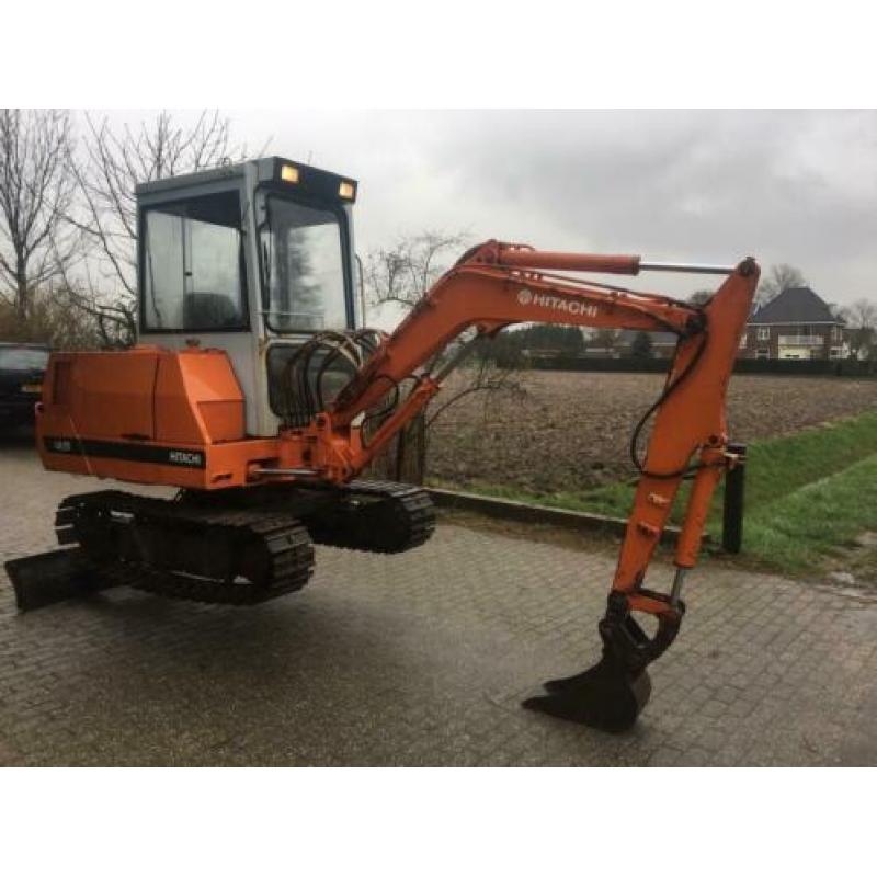 Hitachi minigraver UE30