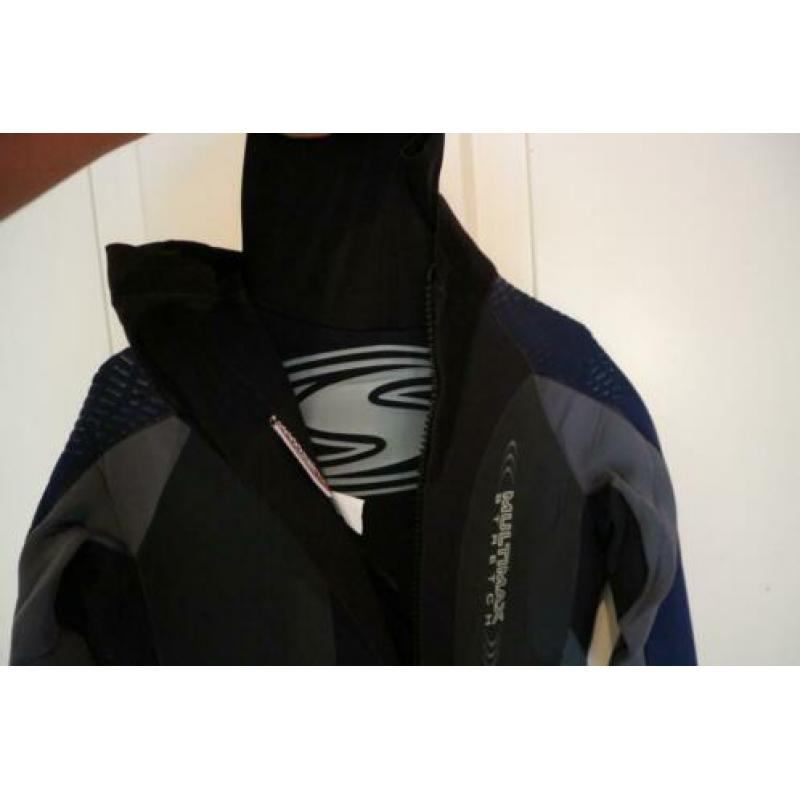 A-merk kinderwetsuits (shorty's en full-suits) v.a. €25,00