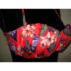 Bikini maat 38 Bh 75 C