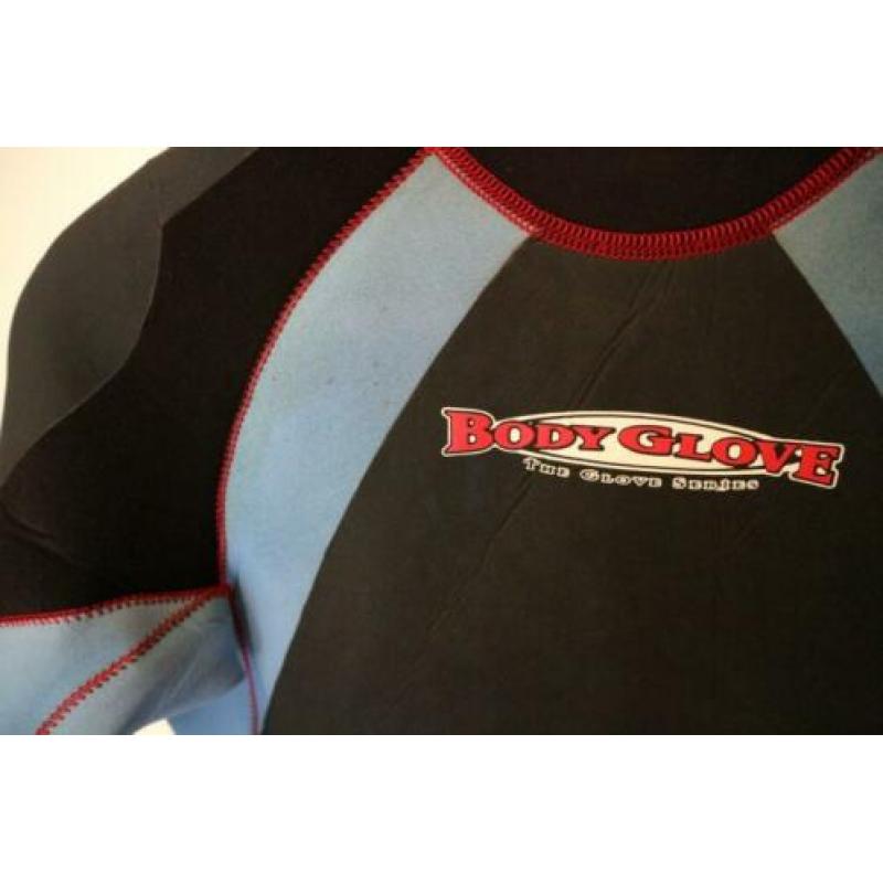 A-merk kinderwetsuits (shorty's en full-suits) v.a. €25,00