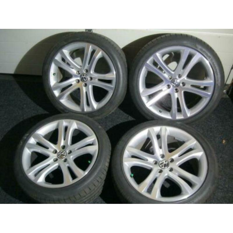 NIEUW Orig. VW Tiguan 19 inch velgen zomerbanden Savannah