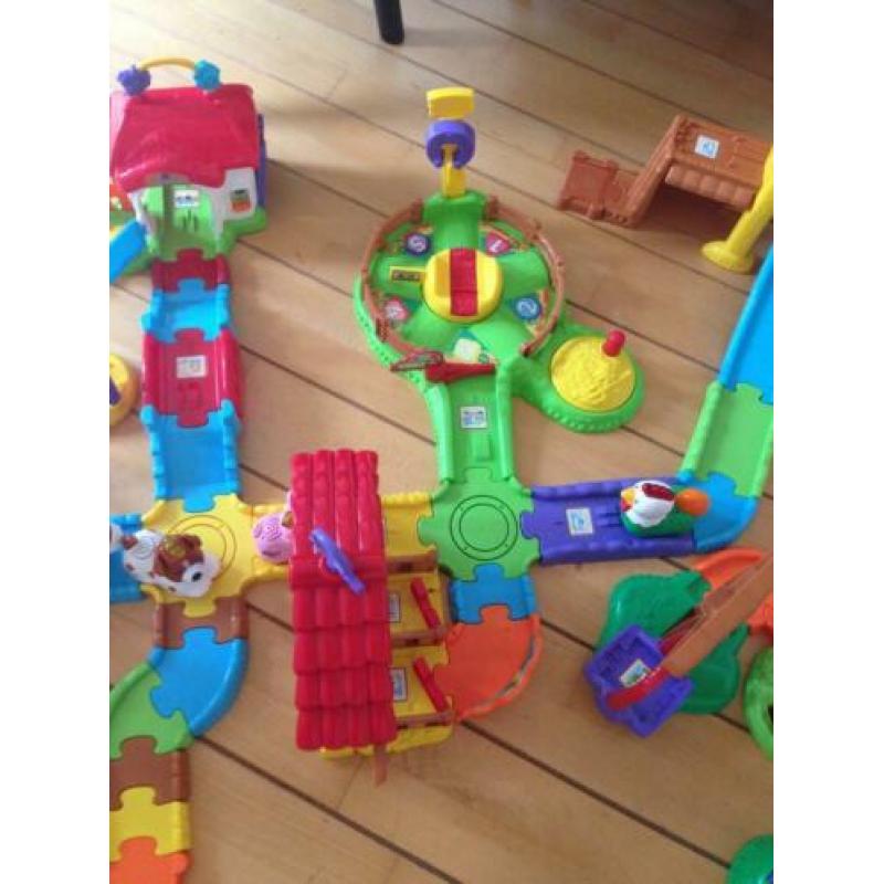 Veel vtech zoef zoef dieren o.a. Boerderij, hondenhok e.d.
