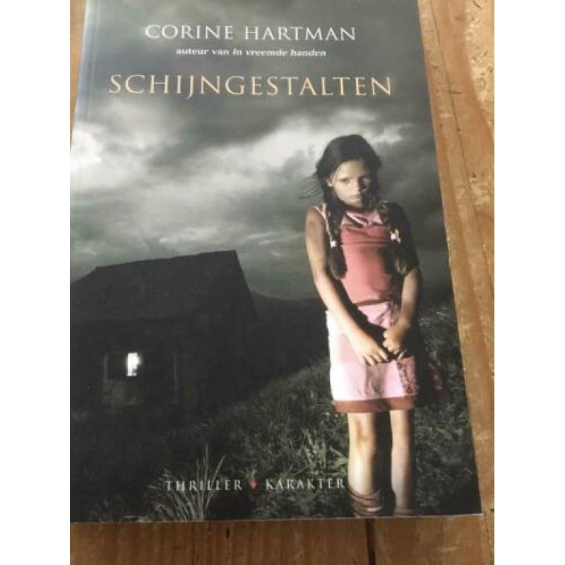 4 boeken van Corine Hartman