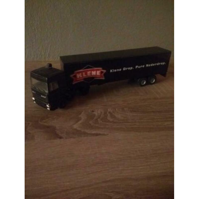 Ik hep een DAF 95 van LION CAR 1:50