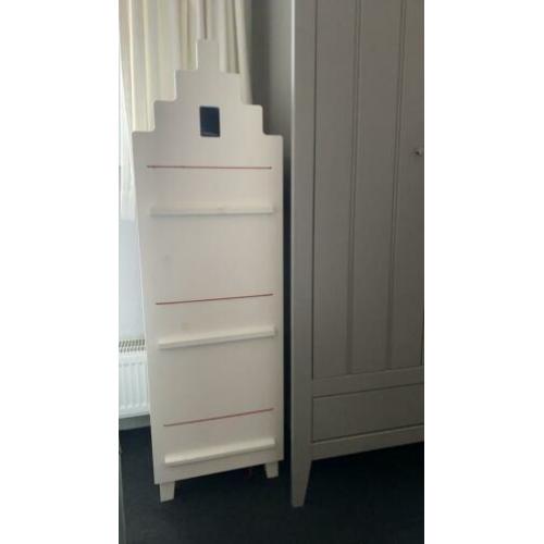 Kast boekenkast opberger kinderkamer wit trapgevel