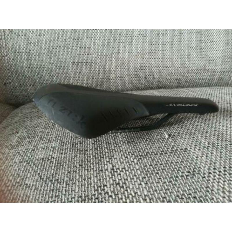 fizik r7 antares