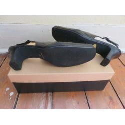 Sandals Made in Japan New in Box