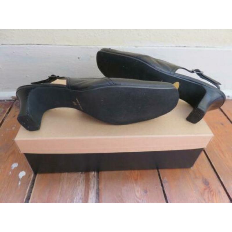 Sandals Made in Japan New in Box