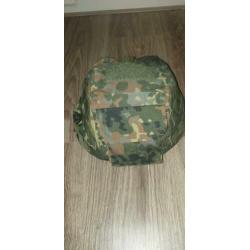 Te koop: Airsoft helm met cover en pads voor binnenkant helm