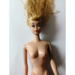 Barbie vintage swirl blond met groene oren