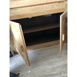 secretaire & een wandmeubel