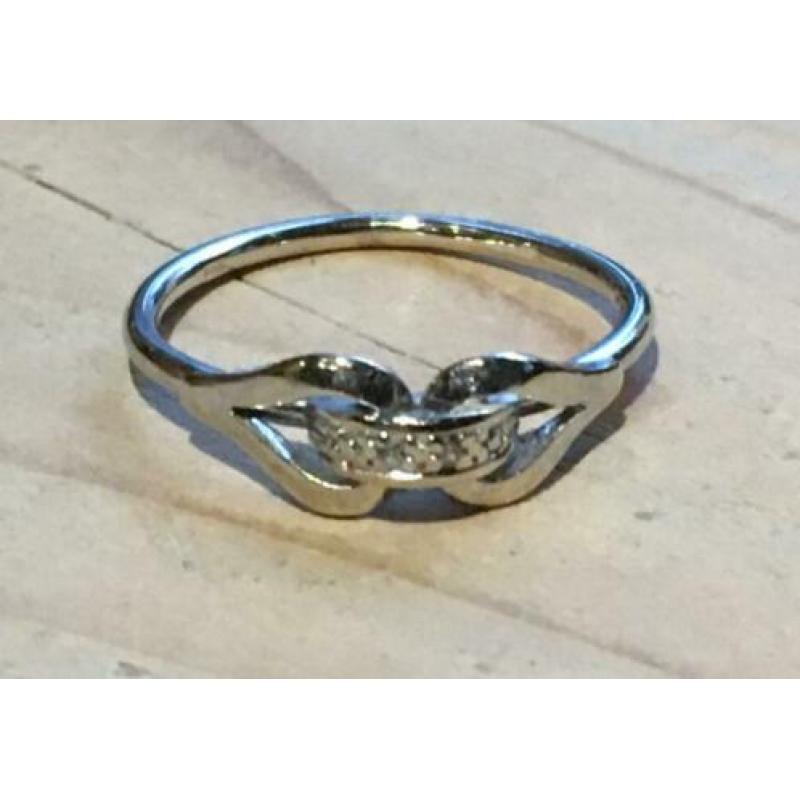 zilver ringetje met bewerkt stukje - 16mm